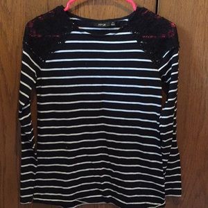 black and white long sleeve shirt with lace